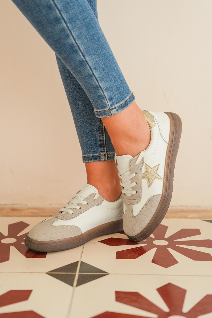Femme Sneakers | Baskets à Lacets à Motif Patchwork D'étoiles Dorées Scintillantes