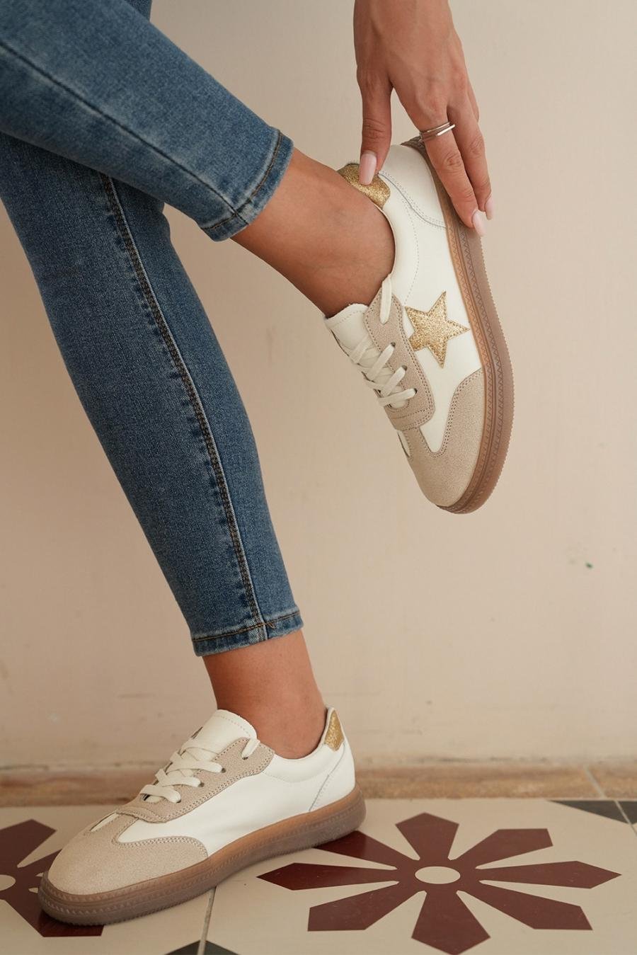 Femme Sneakers | Baskets à Lacets à Motif Patchwork D'étoiles Dorées Scintillantes