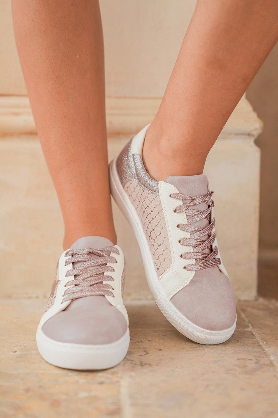 Femme Sneakers | Baskets à Lacets En Cuir Pu Avec Patchwork D'étoiles Pailletées Dorées