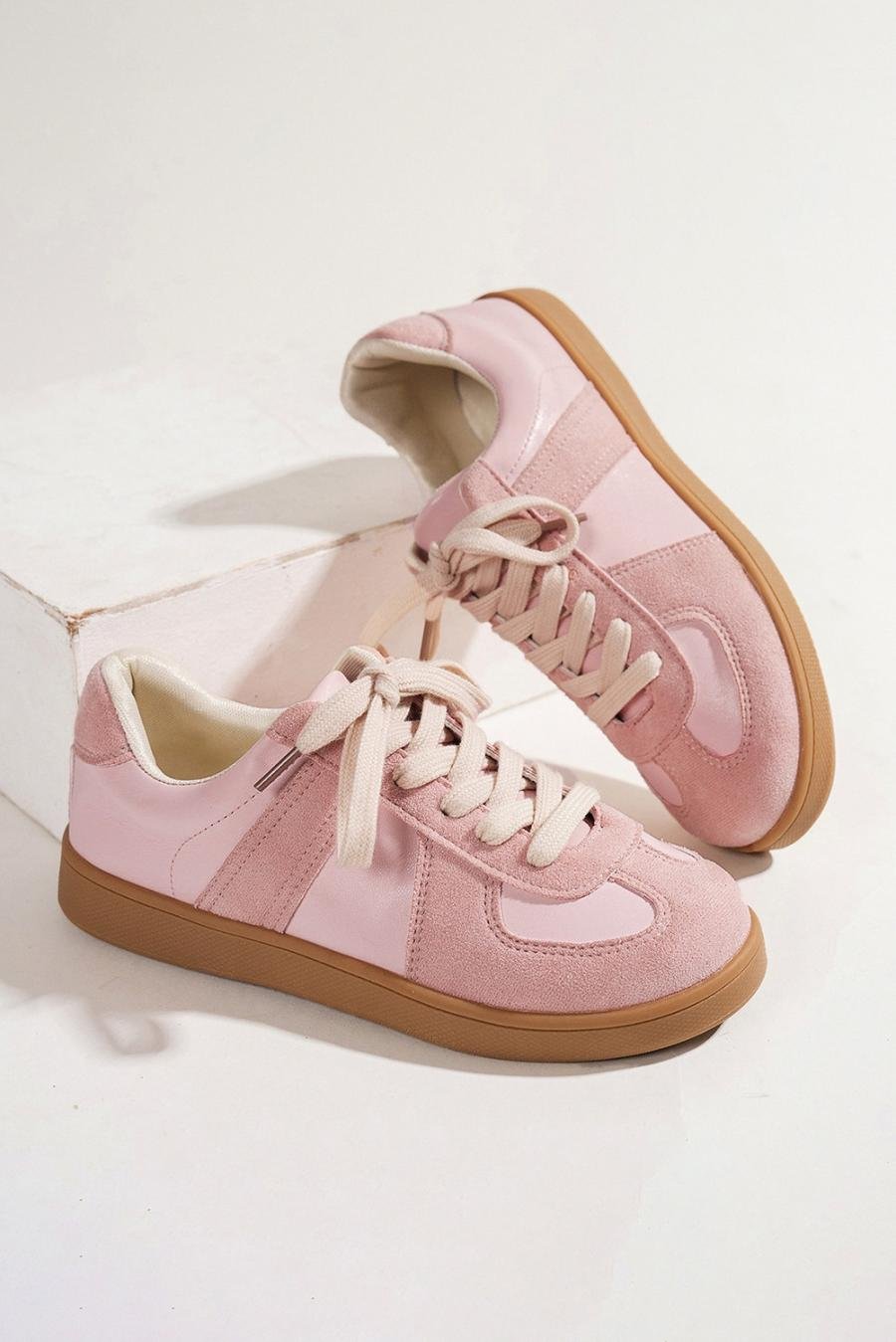Femme Sneakers | Baskets à Lacets En Daim Rose Bicolore Avec Patchs