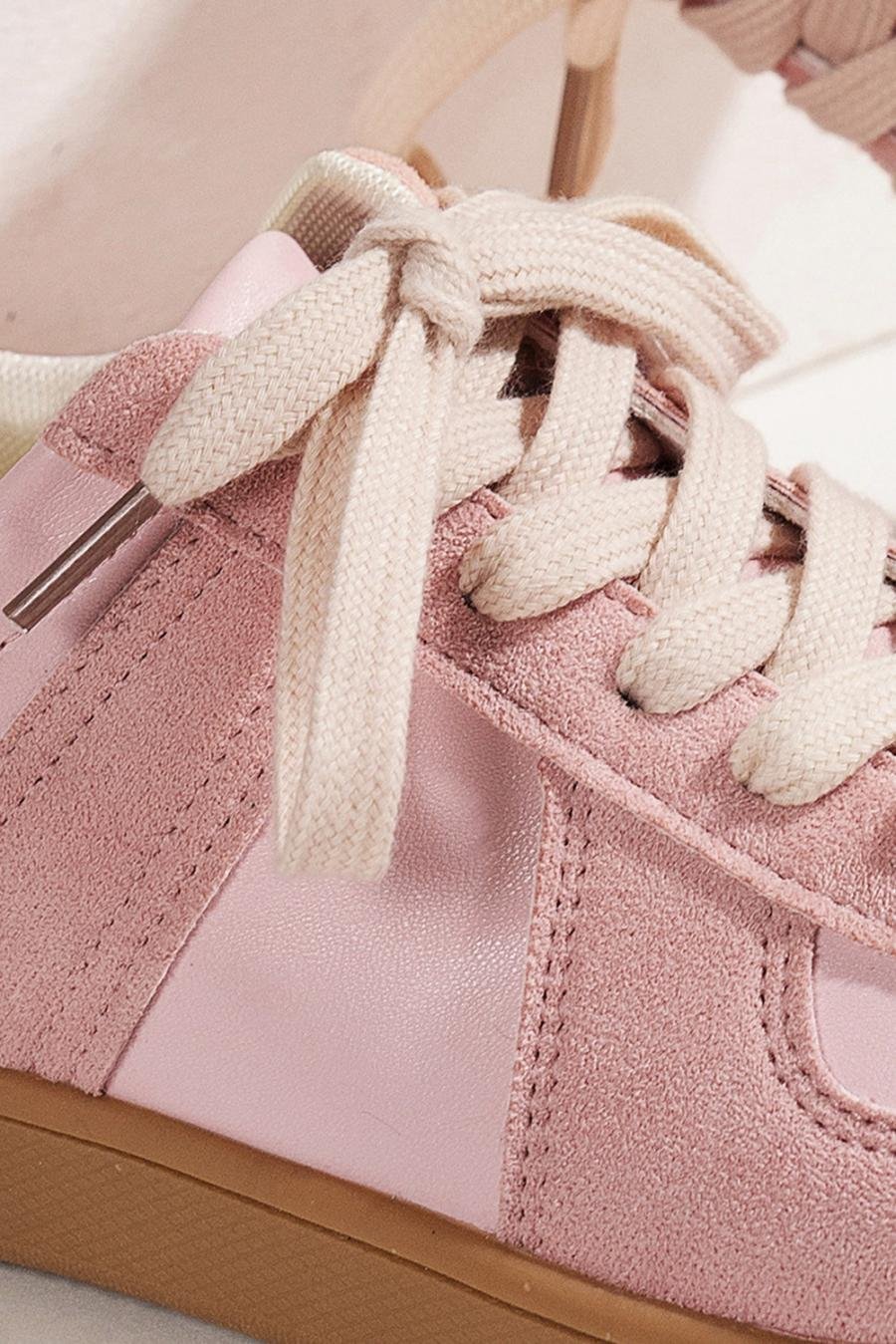 Femme Sneakers | Baskets à Lacets En Daim Rose Bicolore Avec Patchs